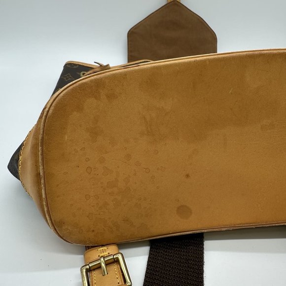 LOUIS VUITTON Brown Monogram Backpack - Picture 5 of 12